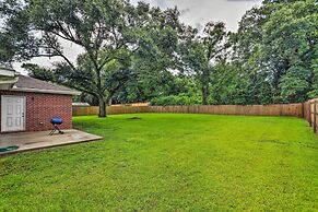 'the Royal Retreat' ~ 10 Mi to Local Beaches!