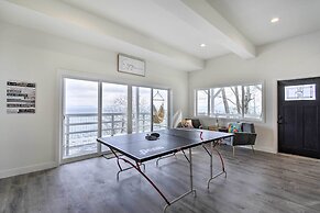 Waterfront Kingston Getaway on Puget Sound!