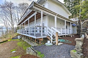Waterfront Kingston Getaway on Puget Sound!