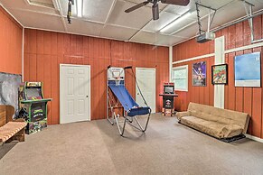 Rustic Red Cabin w/ Deck in Maggie Valley Club!