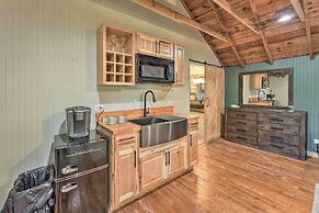 Cassopolis 'the Cabin' Retreat: Lake Access!