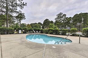 Resort-style Condo on Golf Course w/ Private Pool!