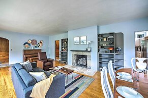 Cozy Abode ~ 3 Mi to Indiana Dunes Nat'l Park