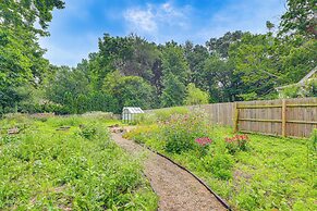 Cozy Abode ~ 3 Mi to Indiana Dunes Nat'l Park