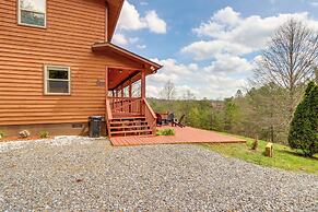 Peaceful Cabin Retreat - 9 Mi to Murphy!