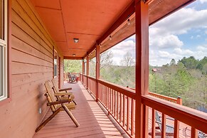 Peaceful Cabin Retreat - 9 Mi to Murphy!