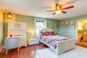 Peaceful Cabin Retreat - 9 Mi to Murphy!