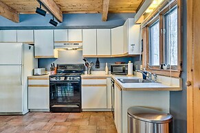 Cozy Conway Area Home ~ 4 Mi to Cranmore Mountain!