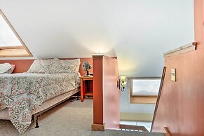 Cozy Conway Area Home ~ 4 Mi to Cranmore Mountain!