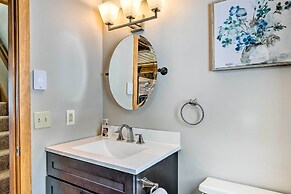 Cozy Conway Area Home ~ 4 Mi to Cranmore Mountain!