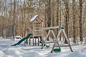 Cozy Conway Area Home ~ 4 Mi to Cranmore Mountain!