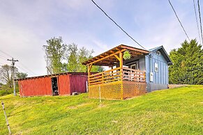 Marshall Studio w/ Loft, Hot Tub & Views!