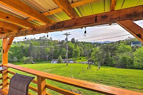 Marshall Studio w/ Loft, Hot Tub & Views!