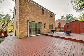 Cute Home w/ Patio ~ 7 Mi to Dtwn Pittsburgh