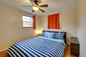 Cute Home w/ Patio ~ 7 Mi to Dtwn Pittsburgh
