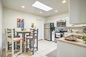 Mountain-view Albuquerque Townhome w/ Patio!