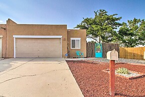 Mountain-view Albuquerque Townhome w/ Patio!