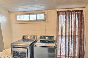 Vicksburg Home w/3 Porches, Walk to Downtown