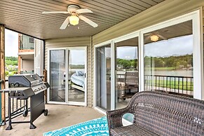 Pool Access & Lake Views: Camdenton Condo