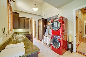 Stunning Hopland Vacation Rental w/ Pool & Hot Tub