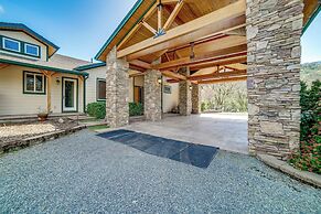 Stunning Hopland Vacation Rental w/ Pool & Hot Tub