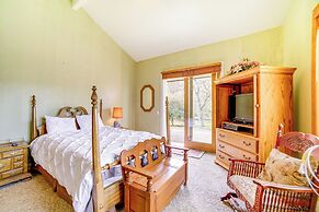 Stunning Hopland Vacation Rental w/ Pool & Hot Tub