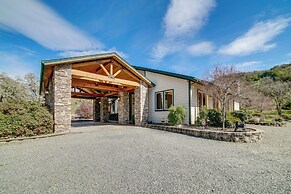 Stunning Hopland Vacation Rental w/ Pool & Hot Tub