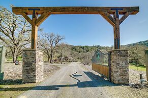 Stunning Hopland Vacation Rental w/ Pool & Hot Tub