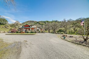 Stunning Hopland Vacation Rental w/ Pool & Hot Tub