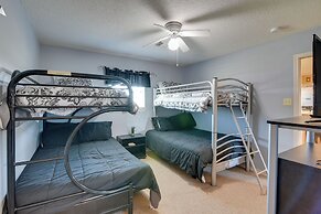 Walk to Shore & Restaurants: Surfside Beach Home!