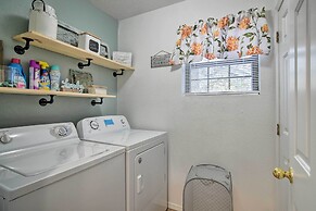 Branson Getaway ~ 7 Mi to Silver Dollar City!