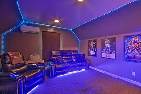 Bright Hopkins Home w/ Game Room & Fire Pit!