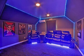 Bright Hopkins Home w/ Game Room & Fire Pit!