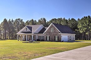 Bright Hopkins Home w/ Game Room & Fire Pit!