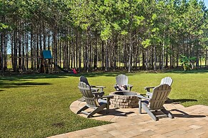 Bright Hopkins Home w/ Game Room & Fire Pit!