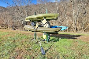 Secluded Retreat: Bbq, Lawn Games, & Fire Pit!