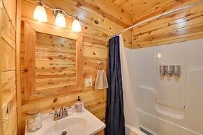 Secluded Retreat: Bbq, Lawn Games, & Fire Pit!