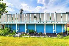 Detroit Home w/ Pool & Yard, 15 Mi to Downtown!