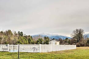 Cozy Franconia Cottage w/ Community Pool & Hot Tub