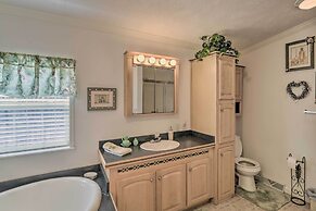 Oakland Retreat ~ 13 Mi to Deep Creek Lake!