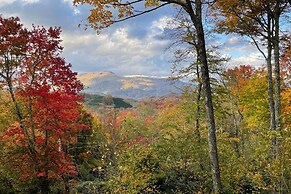 Near Ski Areas: Mtn-view Banner Elk Cabin