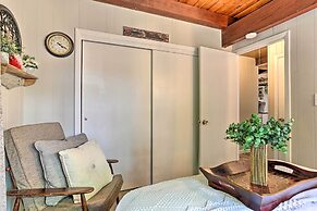 Welcoming Poconos Retreat w/ Deck & Pool Access