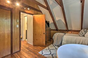 Welcoming Poconos Retreat w/ Deck & Pool Access