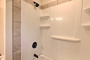 Family Cabin w/ Hot Tub: 1 Mi to Angel Fire Resort