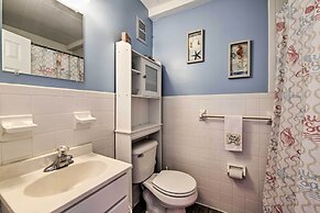 North Wildwood Condo w/ Pool, Walk to Boardwalk!
