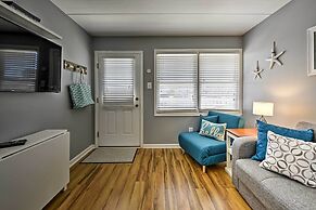 North Wildwood Condo w/ Pool, Walk to Boardwalk!