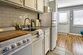 North Wildwood Condo w/ Pool, Walk to Boardwalk!