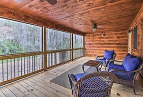 8 Mi to Dtwn Murphy! Cabin w/ Nottely River Views