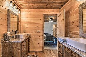 Modern Murphy Cabin w/ Nottely River Views!