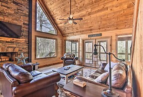 8 Mi to Dtwn Murphy! Cabin w/ Nottely River Views